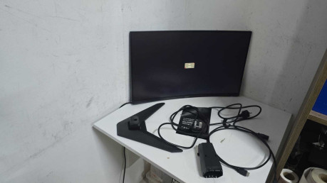 MSI MAG 276CF E20 27