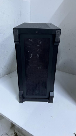FSP CMT580B E-ATX GAMİNG KASA(OUTLET)