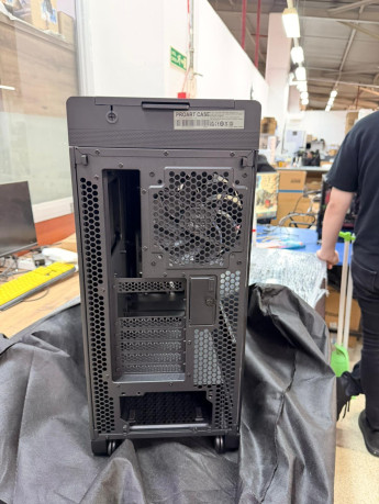 ASUS PROART PA602 E-ATX SIYAH KASA(OUTLET)