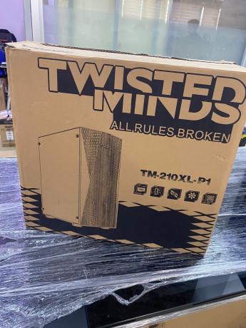 Twisted Minds TM-210XL-P1 KP650P Oyuncu Ka(OUTLET)
