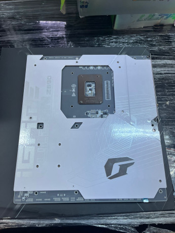 COLORFUL iGame Z890 VULCAN W V20 DDR5 8800(OUTLET)