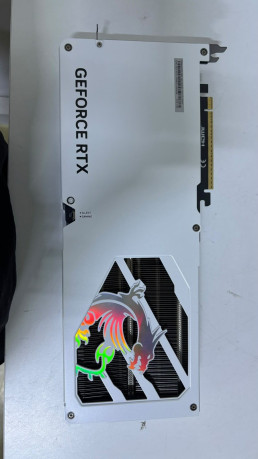 MSI GEFORCE RTX 5080 16G GAMING TRIO OC WH(OUTLET)