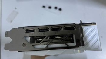 MSI GEFORCE RTX 5070 12G GAMING TRIO OC WH(OUTLET)