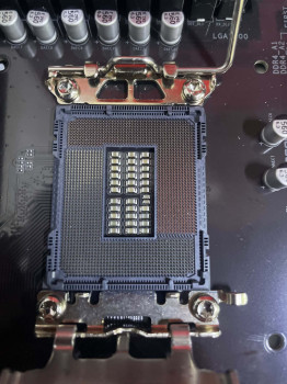 GIGABYTE Z790 D INTEL LGA 1700 DDR4 5333MH(OUTLET)