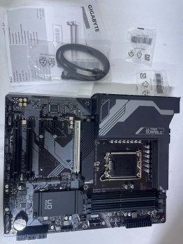 GIGABYTE Z790 D INTEL LGA 1700 DDR4 5333MH(OUTLET)