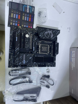 MSI X870 GAMING PLUS WIFI ANAKART(OUTLET)