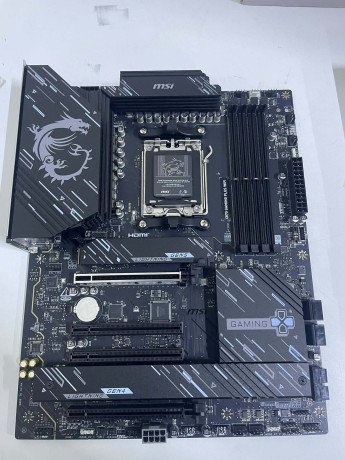 MSI X870 GAMING PLUS WIFI ANAKART(OUTLET)