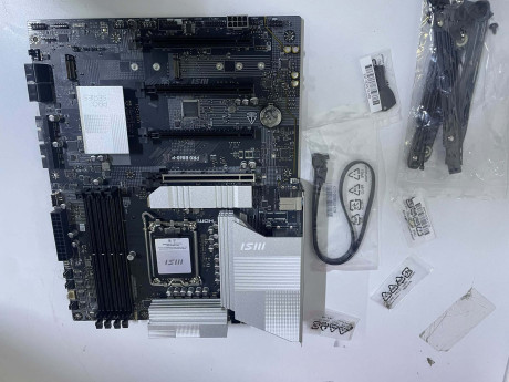 MSI PRO B860-P  INTEL DDR5 ANAKART(OUTLET)