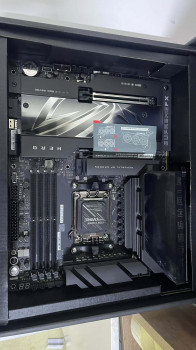 ASUS ROG CROSSHAIR X870E HERO AMD AM5 DDR5(OUTLET)
