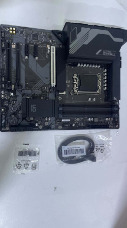 GIGABYTE Z790 D INTEL LGA 1700 DDR4 5333MH(OUTLET)