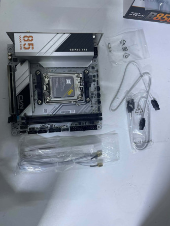 COLORFUL CVN B850I GAMING FROZEN V14 DDR5 (OUTLET)