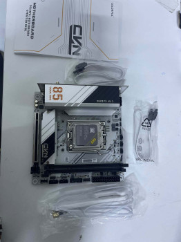 COLORFUL CVN B850I GAMING FROZEN V14 DDR5 (OUTLET)