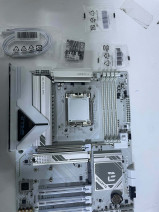 GIGABYTE B850 EAGLE ICE AMD ANAKART(OUTLET)
