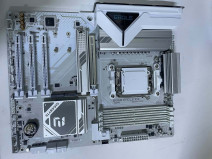 GIGABYTE B850 EAGLE ICE AMD ANAKART(OUTLET)