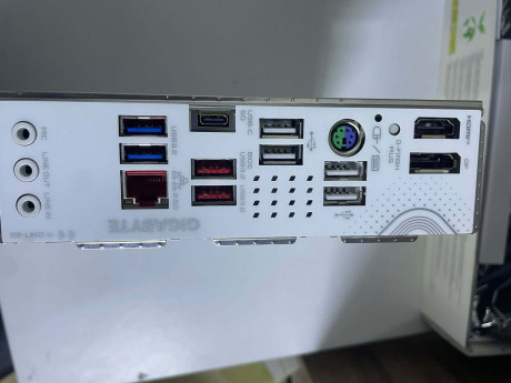 GIGABYTE B850 EAGLE ICE AMD ANAKART(OUTLET)