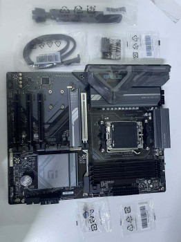 GIGABYTE B850 EAGLE WIFI6E ATX ANAKART(OUTLET)