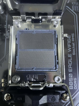 GIGABYTE B850 EAGLE WIFI6E ATX ANAKART(OUTLET)