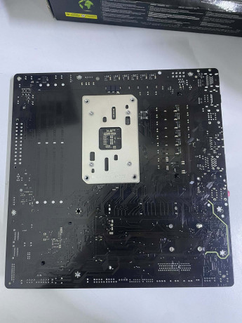 GIGABYTE ANAKART AMD AM5 MATX B850M DS3H(OUTLET)