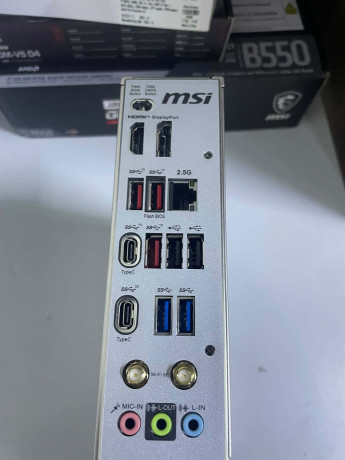 MSI B650M PROJECT ZERO AM5 DDR5 7600MHZ(OUTLET)