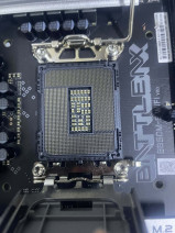 COLORFUL BATTLE-AX B860M-E WIFI V20 DDR5 7(OUTLET)