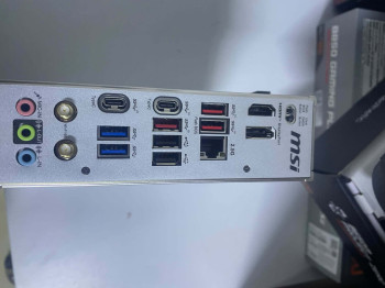 MSI B650M PROJECT ZERO AM5 DDR5 7600MHZ(OUTLET)