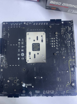 MSI B650M PROJECT ZERO AM5 DDR5 7600MHZ(OUTLET)