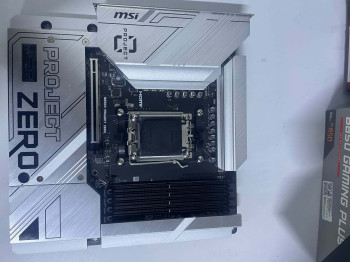 MSI B650M PROJECT ZERO AM5 DDR5 7600MHZ(OUTLET)