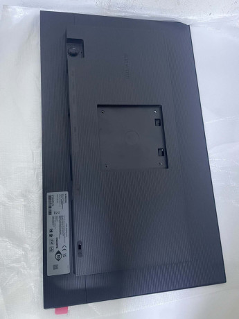 24 SAMSUNG LS24D400GAUXUF 5MS 100HZ FHD Pİ(OUTLET)