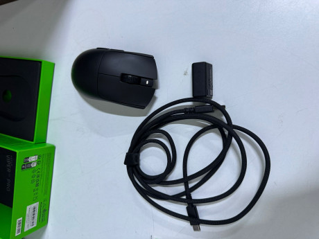 RAZER RZ01-05120100-R3G1 Viper V3 Pro Kbs.(OUTLET)