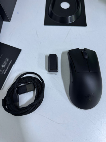 RAZER DEATHADDER V3 PRO RZ01-04630300-R3WL(OUTLET)
