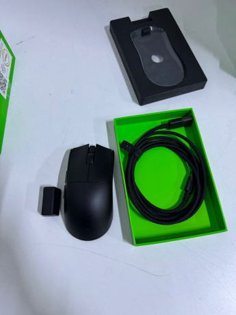 RAZER RZ01-05120100-R3G1 Viper V3 Pro Kbs.(OUTLET)