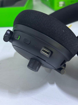 RAZER RZ04-05400100-R3M1 BLACKSHARK V3 PRO(OUTLET)
