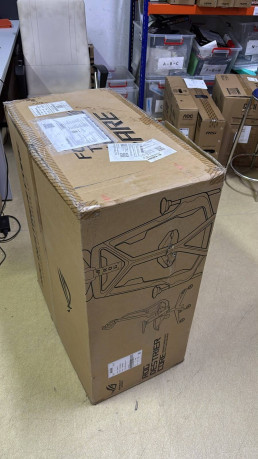 ASUS ROG DESTRIER SL400C CORE OYUNCU KOLTU(OUTLET)
