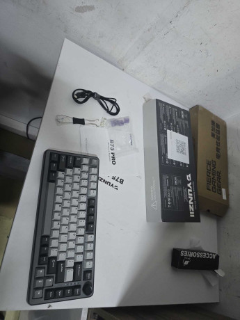 YUNZII B75 PRO MEKANIK KLAVYE KOYU GRI / M(OUTLET)
